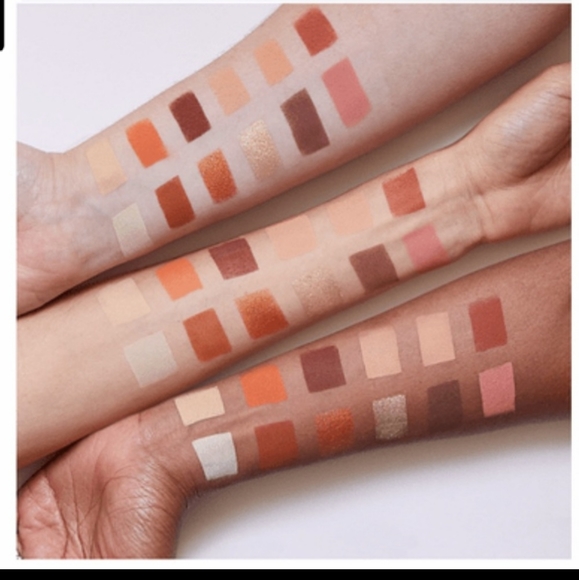 LIMITED EDITION Ace Beautē Serenity Eyeshadow Palette. - Picture 4 of 4